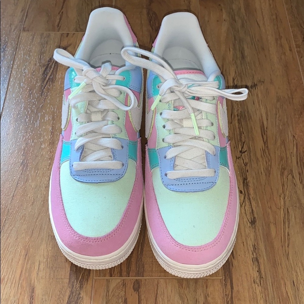 Air Force 1 low limited edition (Easter )